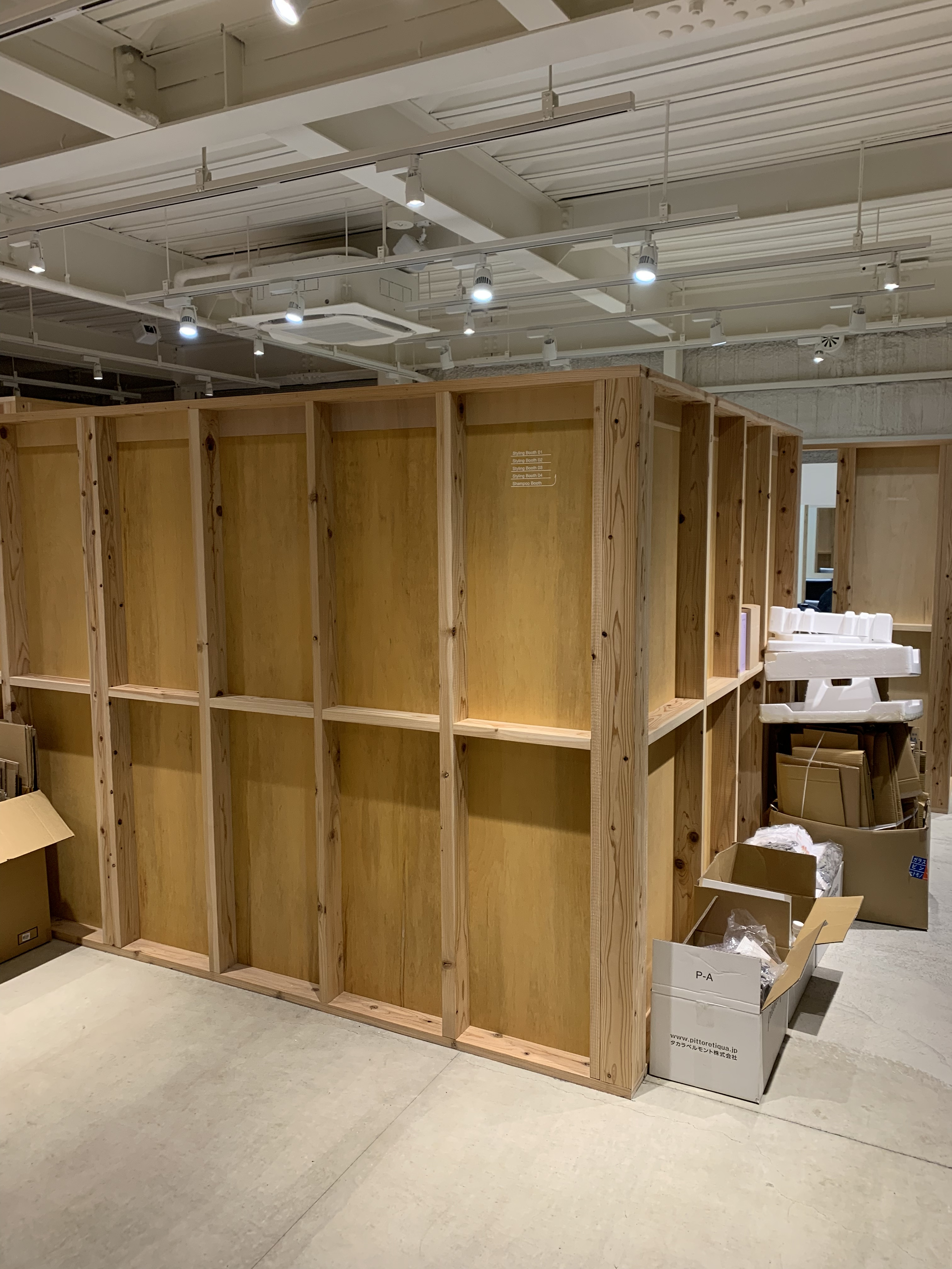 オープン準備が終わる気が Funnufunnu フンヌフンヌ 中浦和駅徒歩3分の美容室