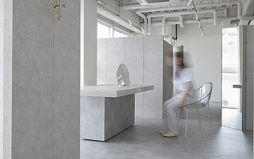 ・フニー竣工写真