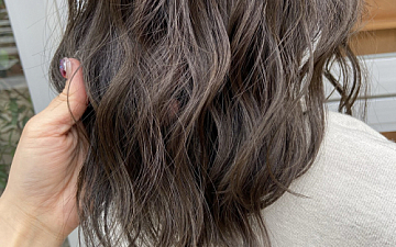 ・グレージュにもみえるグリーンジュ#のじカラー